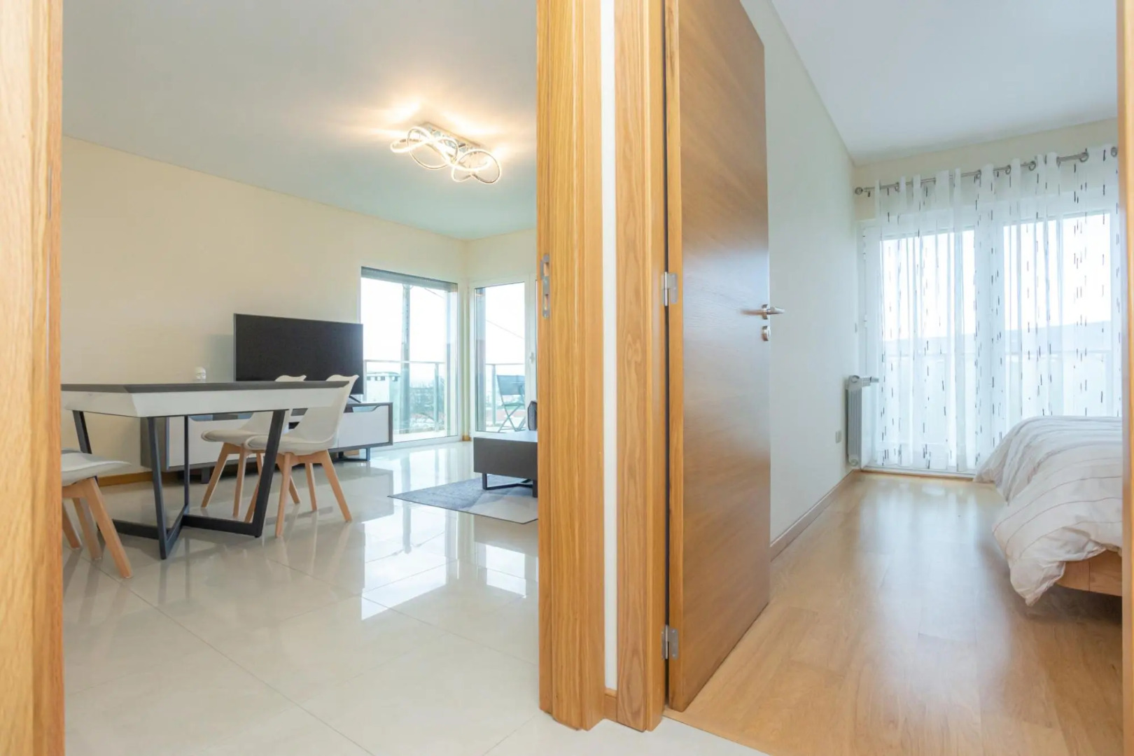 Buarcos Sunset Apartment by Rent4all