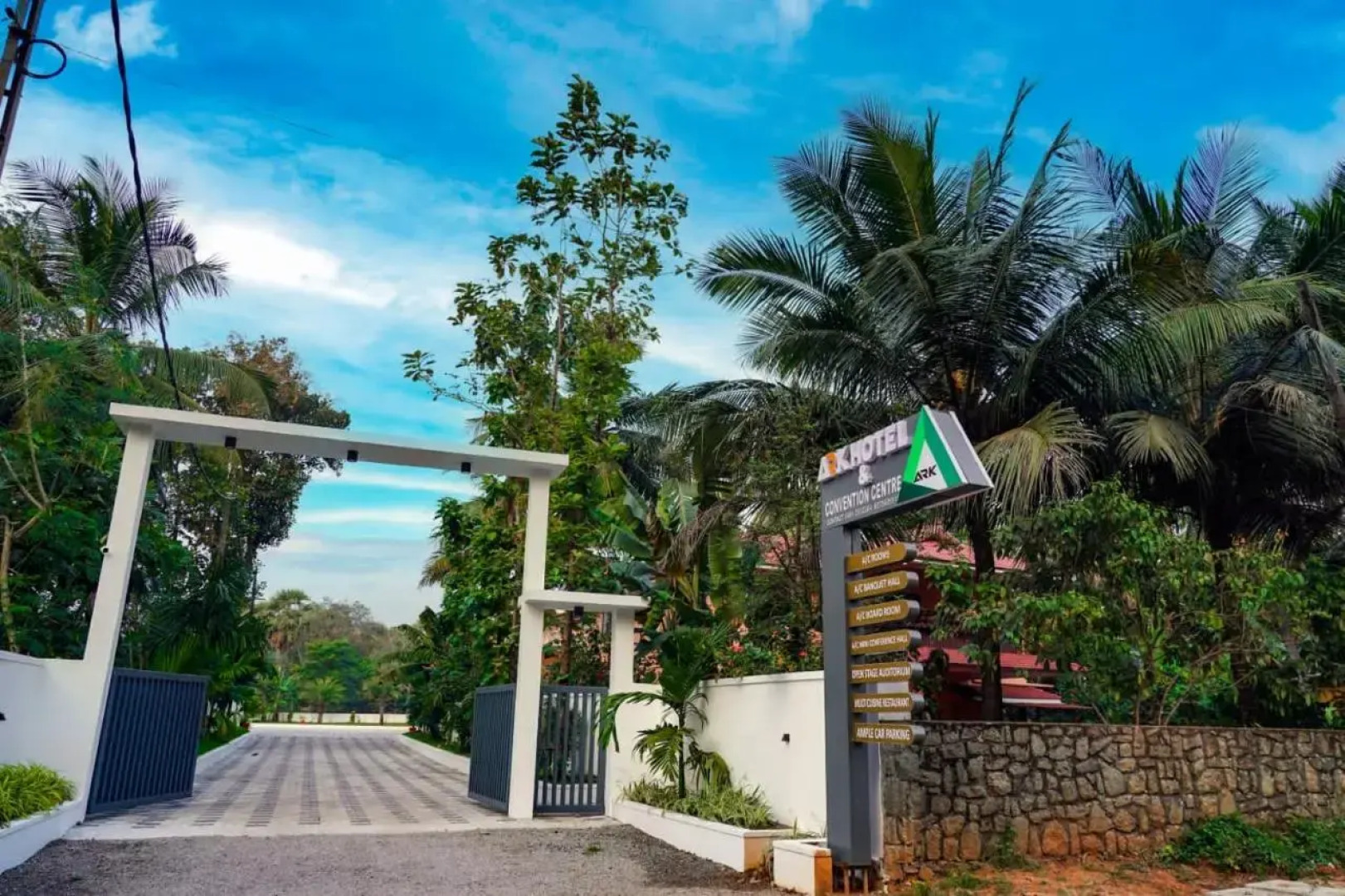 Ark Hotel And Convention Centre