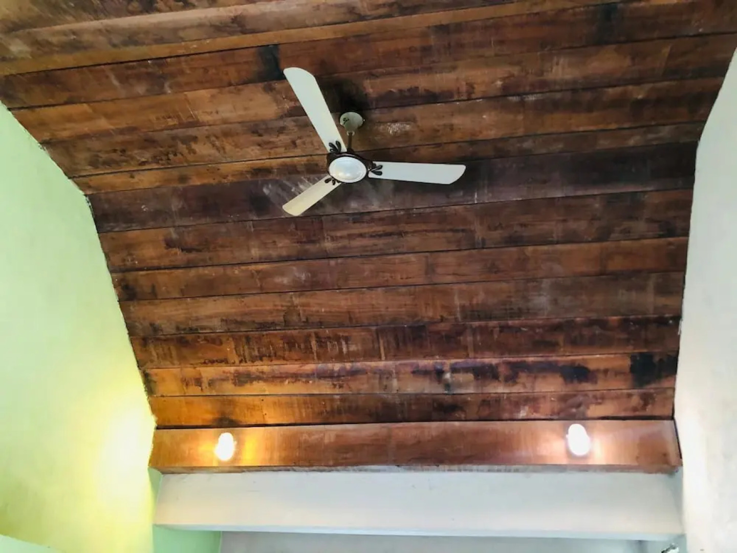 Scorpion Hill Lodge - Hostel