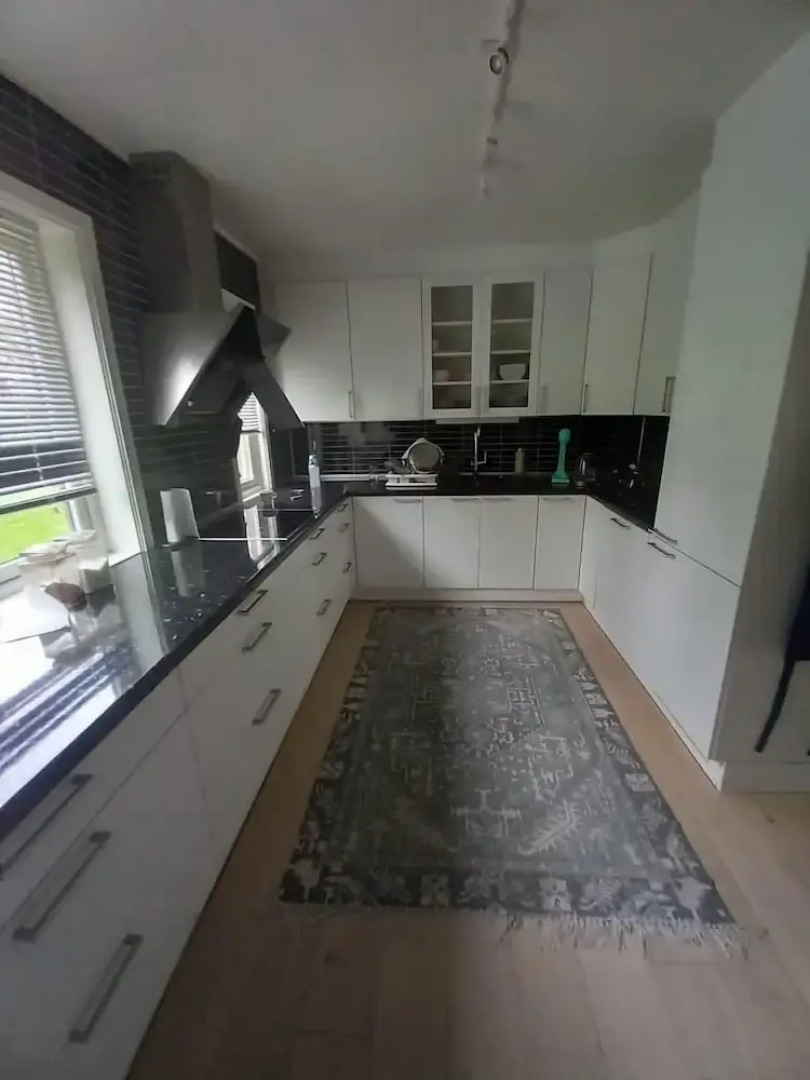 Arctic Paradise - 4 Bedroom Apartment in Tromso