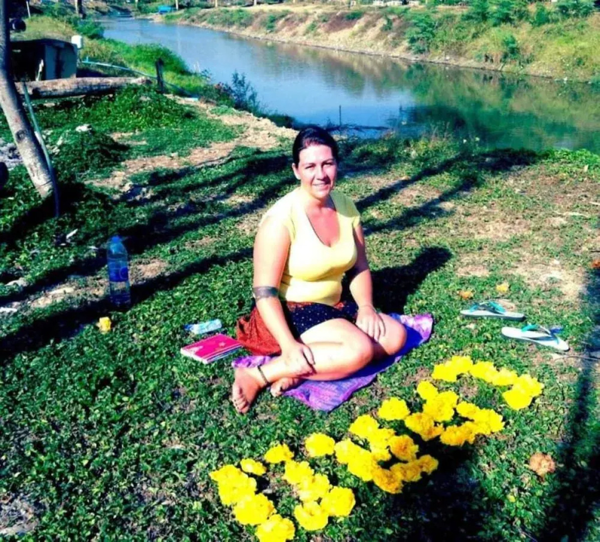 Giant House Riverside