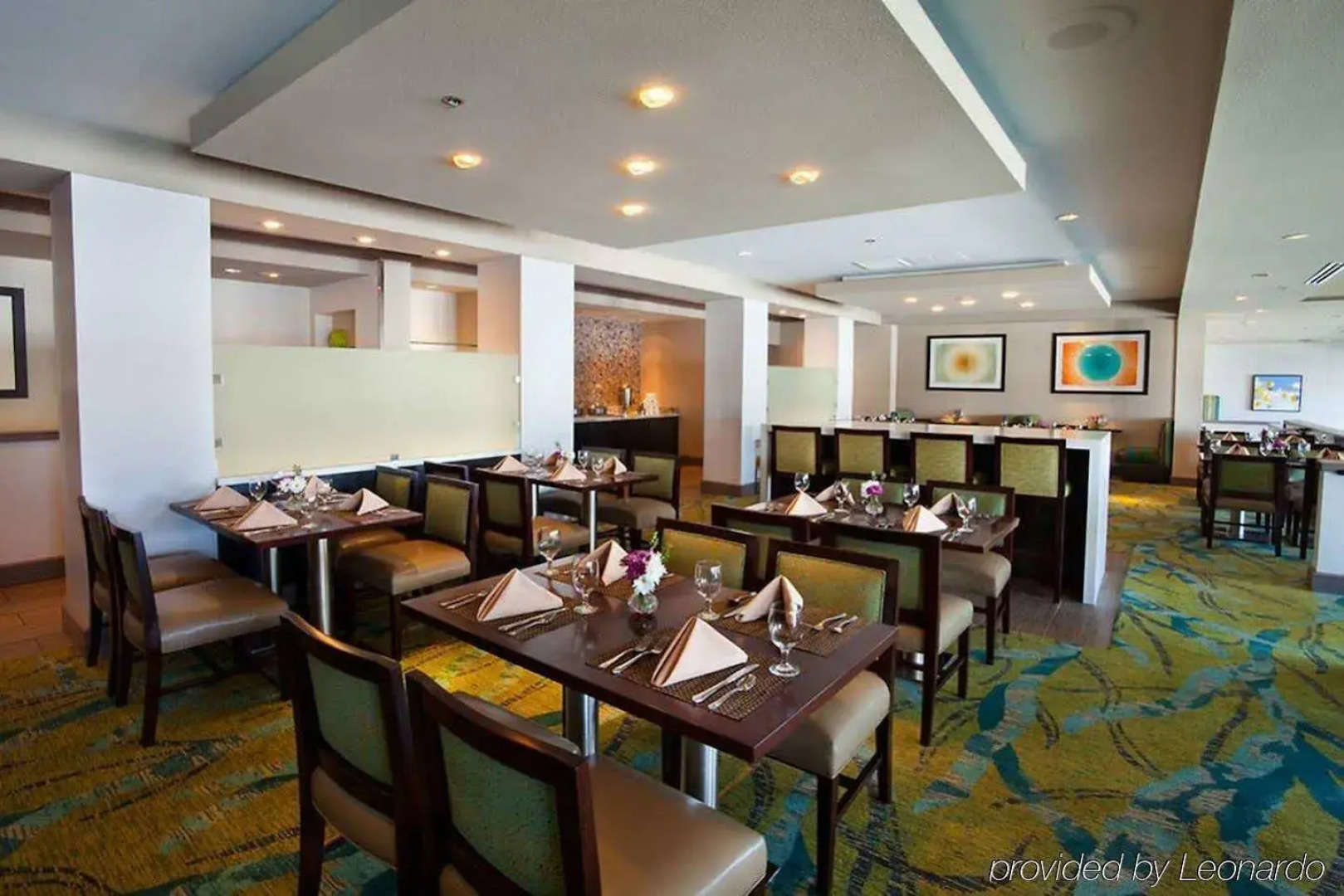 Hilton San Diego Airport/Harbor Island