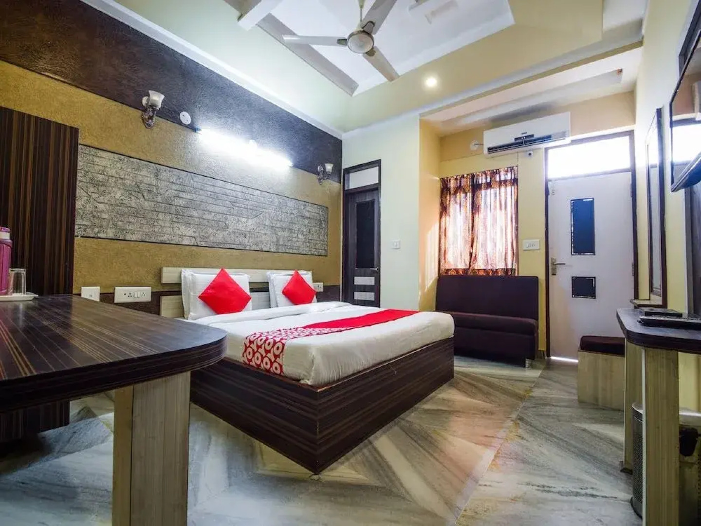 Hotel Kingdom Palace