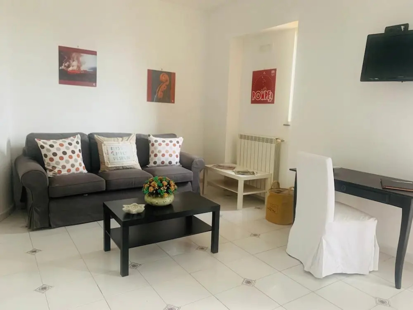 Miss Emily Vesuvio B&B