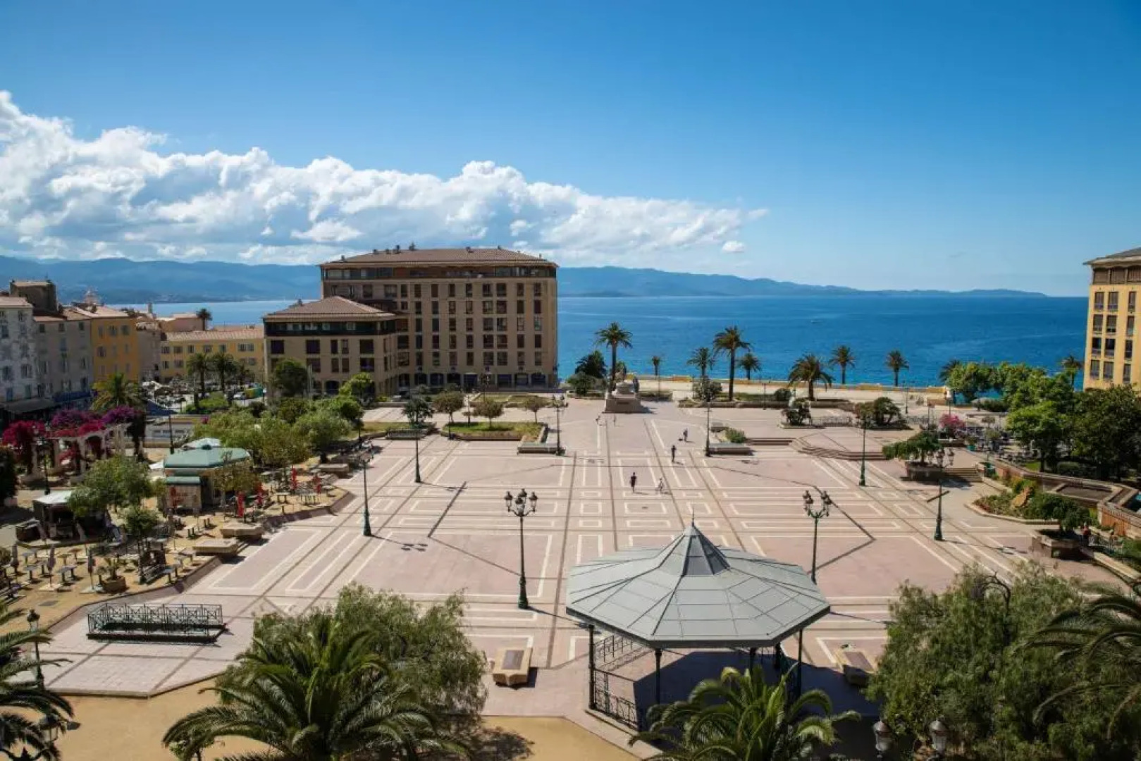 Grand T3 de Standing Hyper Centre 150 m plage