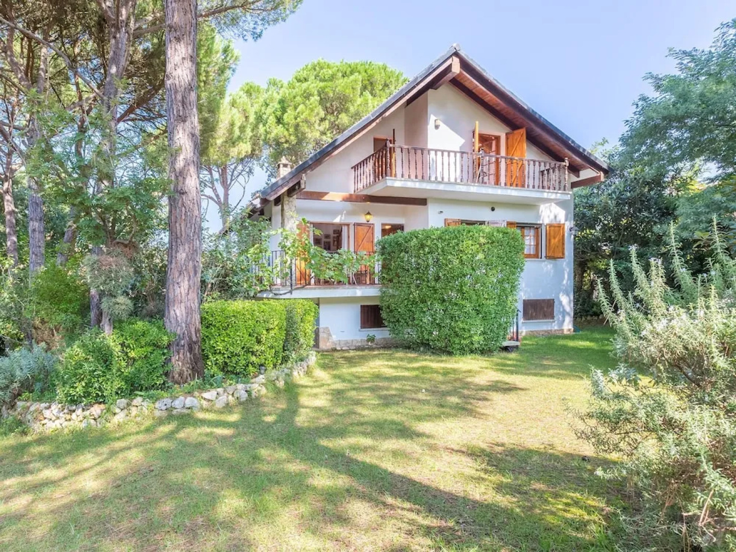 Cute House with Wooden Shutters Large Enclosed Garden near Lloret de Mar