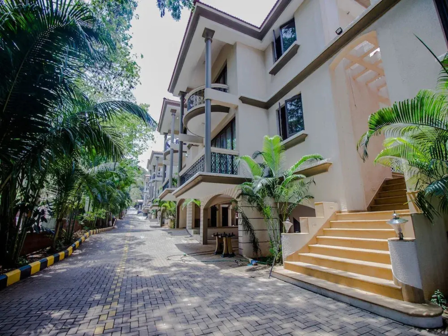 OYO 14028 Home Exotic Stay Sangolda