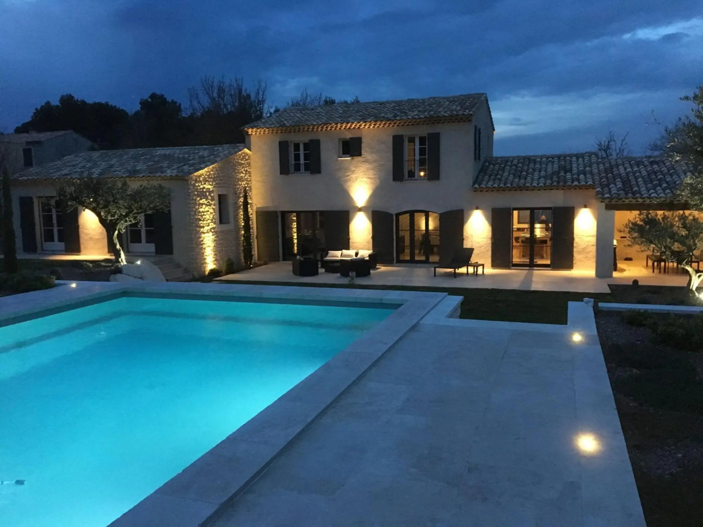 Beautiful Villa With air Conditioning, Large Private Swimming Pool and Near St. Remy-de-provence