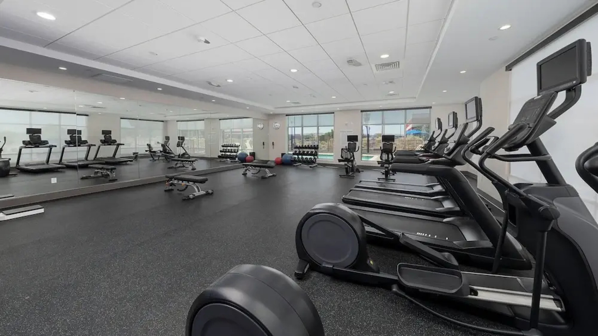 Holiday Inn Express & Suites Ridgecrest - China Lake by IHG