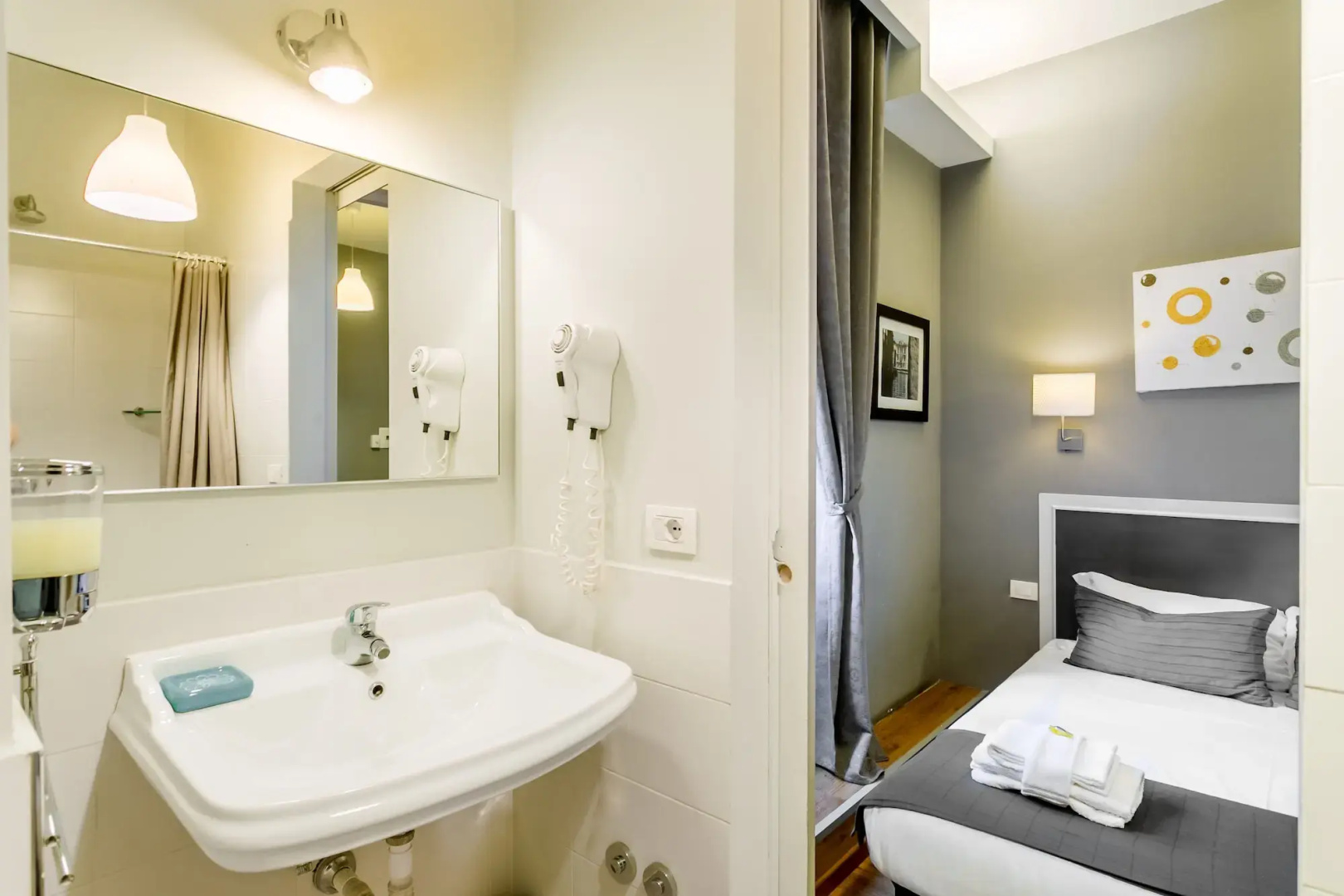 AmoRoma Suite
