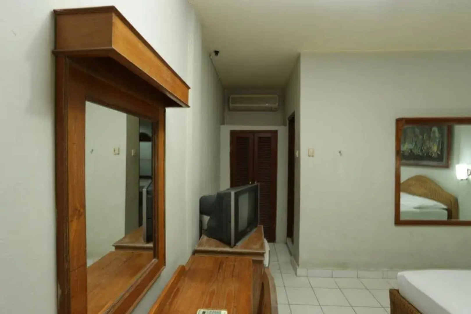 RedDoorz @ Werkudara Legian