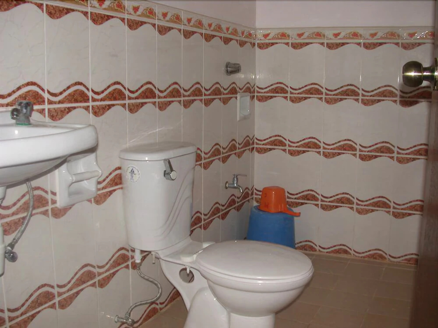 DOXA Transient House