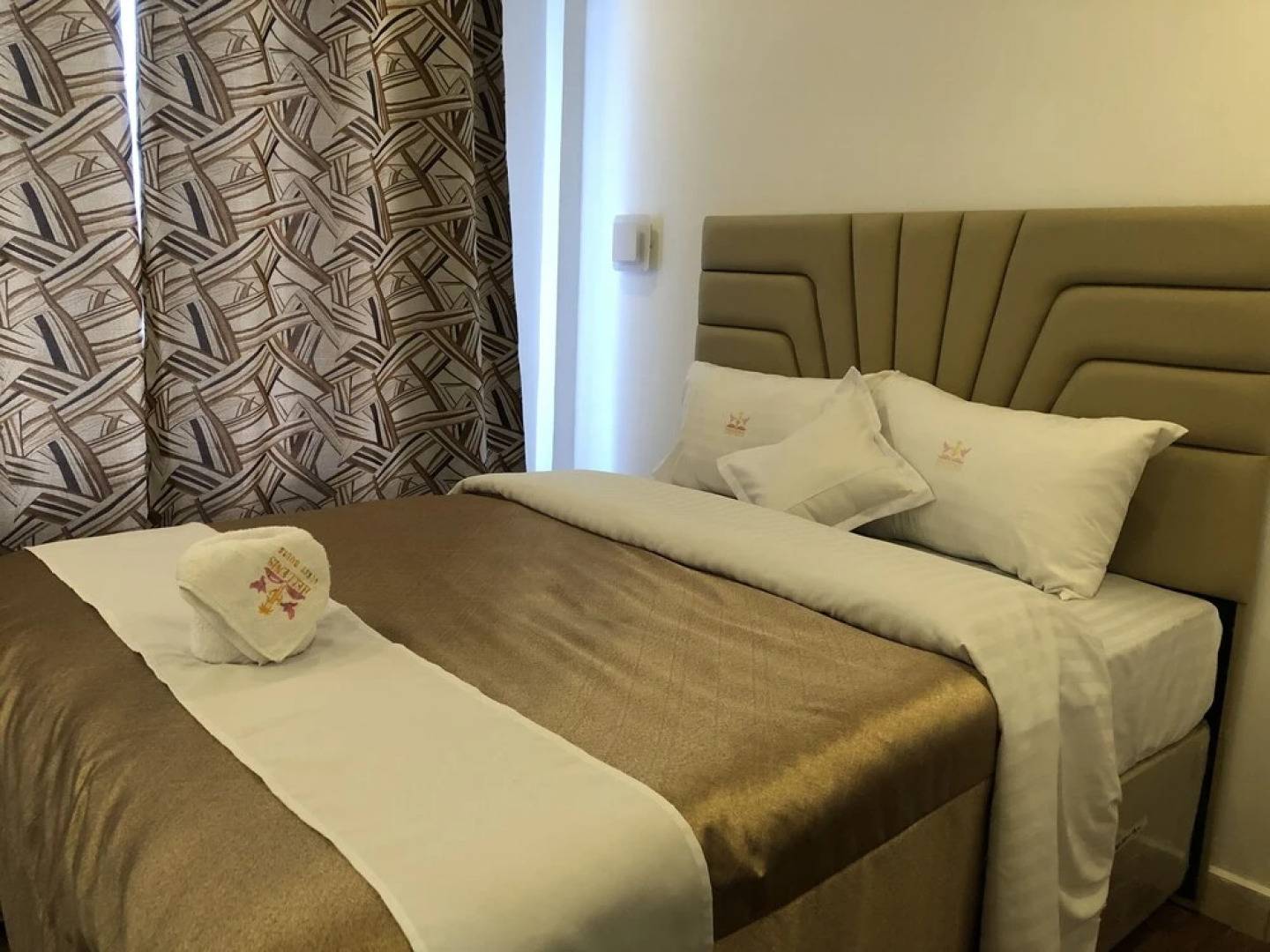 Hellenis Guest House