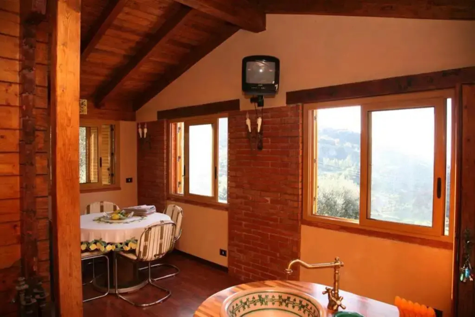 CASA TRA I PORTICI: • veranda vista mare • WiFi