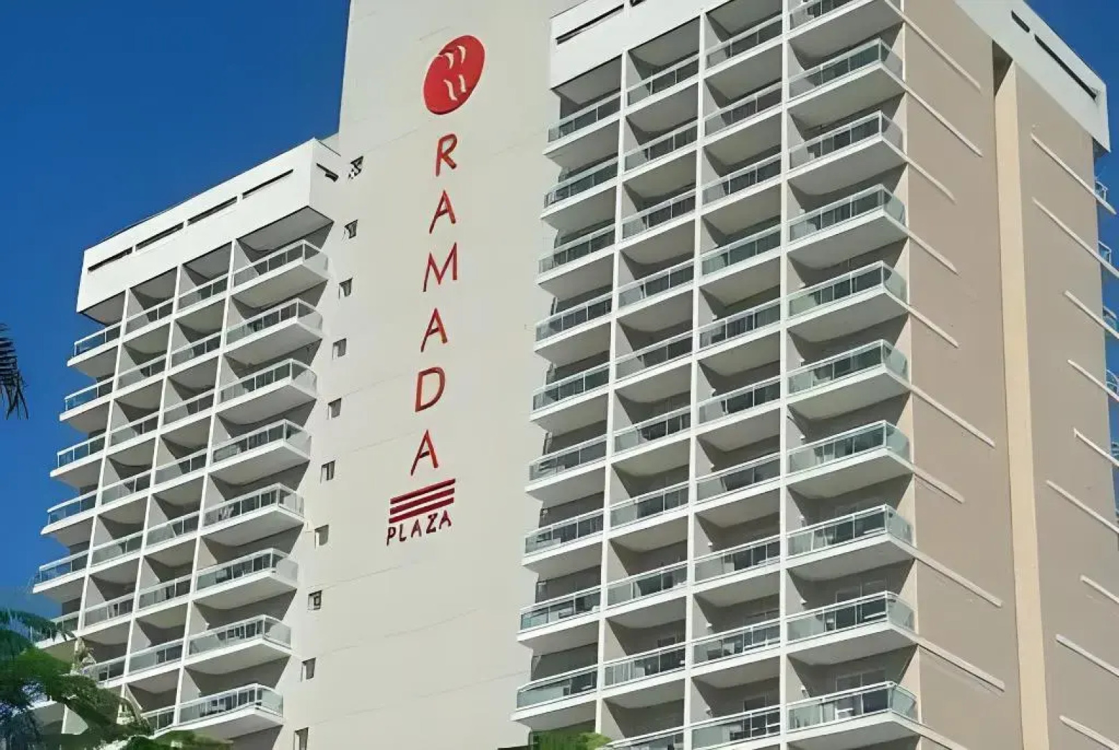 Ramada by Wyndham Macae Hotel Suites