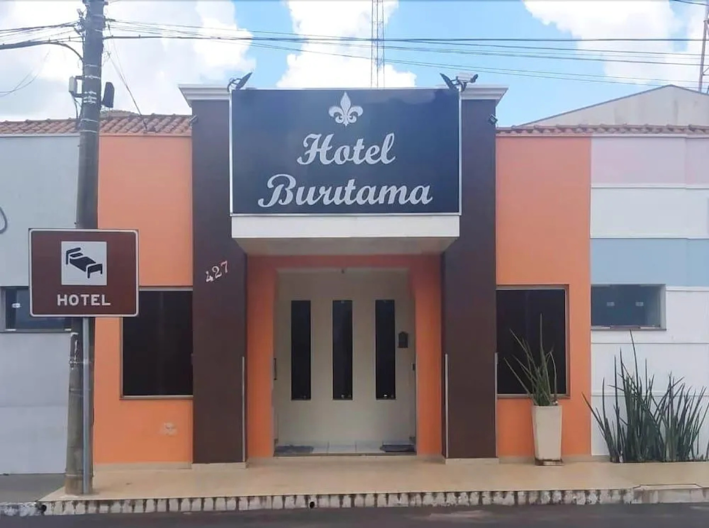 Hotel Buritama