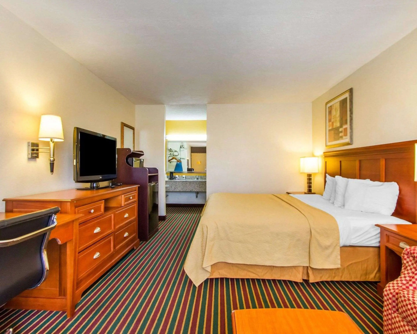 Quality Inn Dyersburg I-155