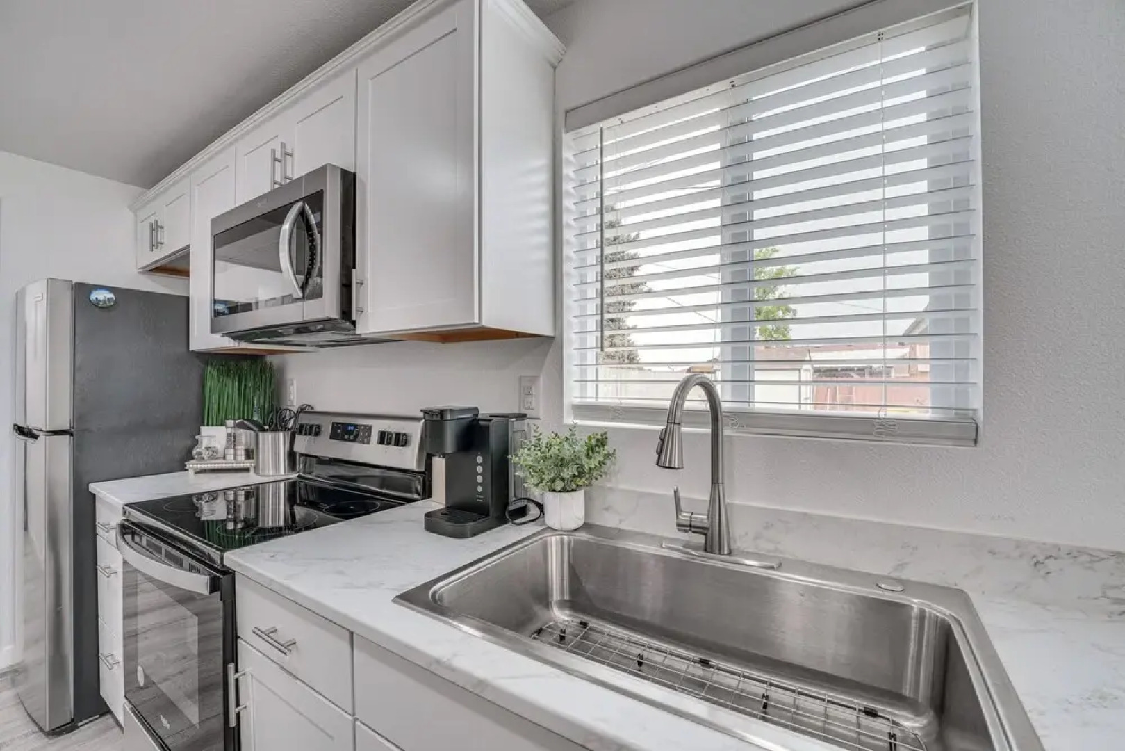 Pet-friendly Home < 1 Mi to Downtown Moses Lake!