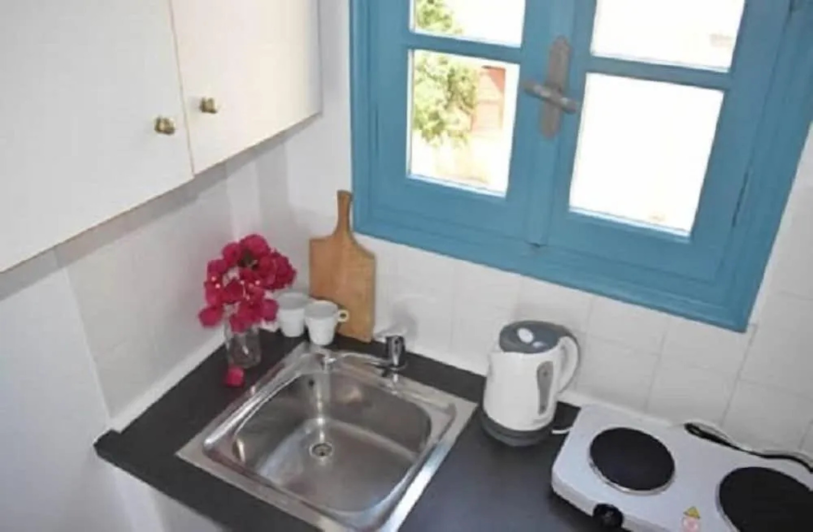 Kalimera Studios and Apartments