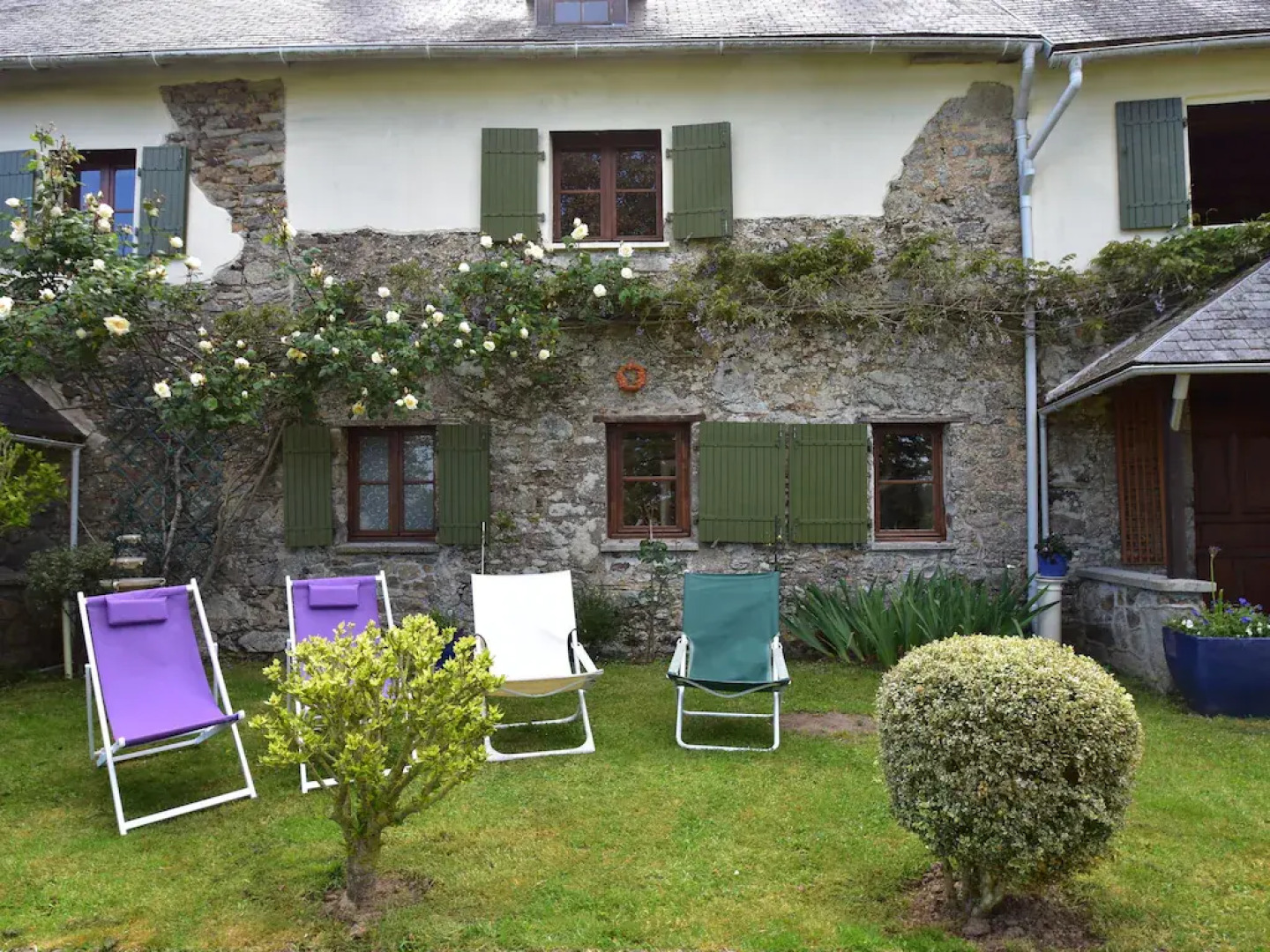 Typical Norman Farmhouse With Free Wifi, a Short Drive From the Coast