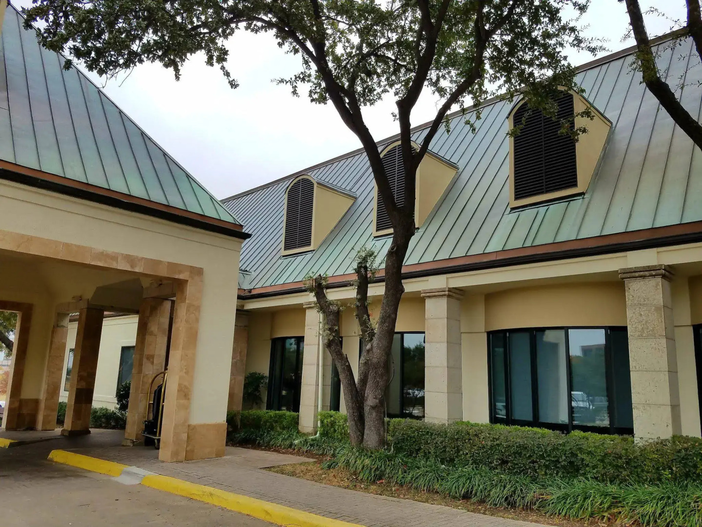 Holiday Inn Irving Las Colinas by IHG