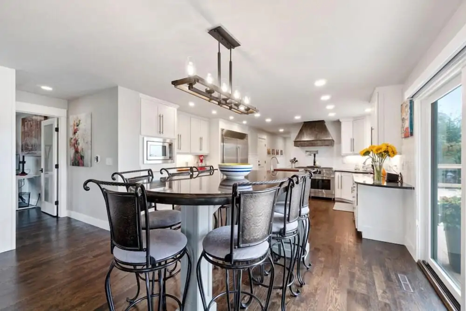 Outstanding Home, Incredible Views, Near Reservoir!