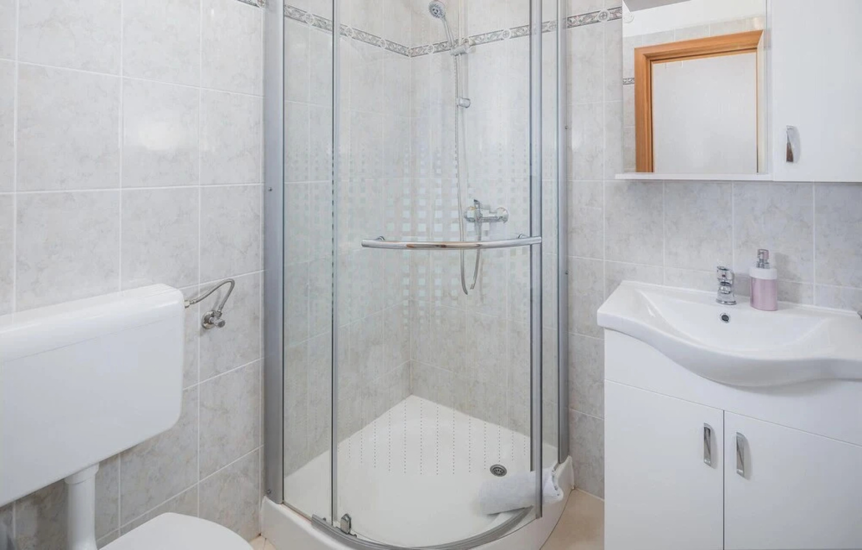 Stunning Home in Rovinjsko Selo With Wifi and 2 Bedrooms