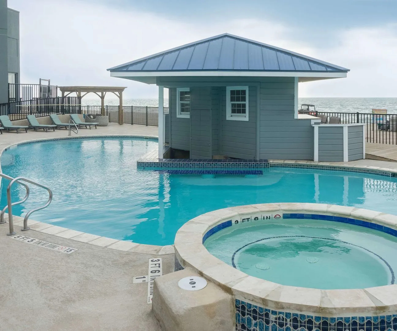 DoubleTree by Hilton Corpus Christi Beachfront