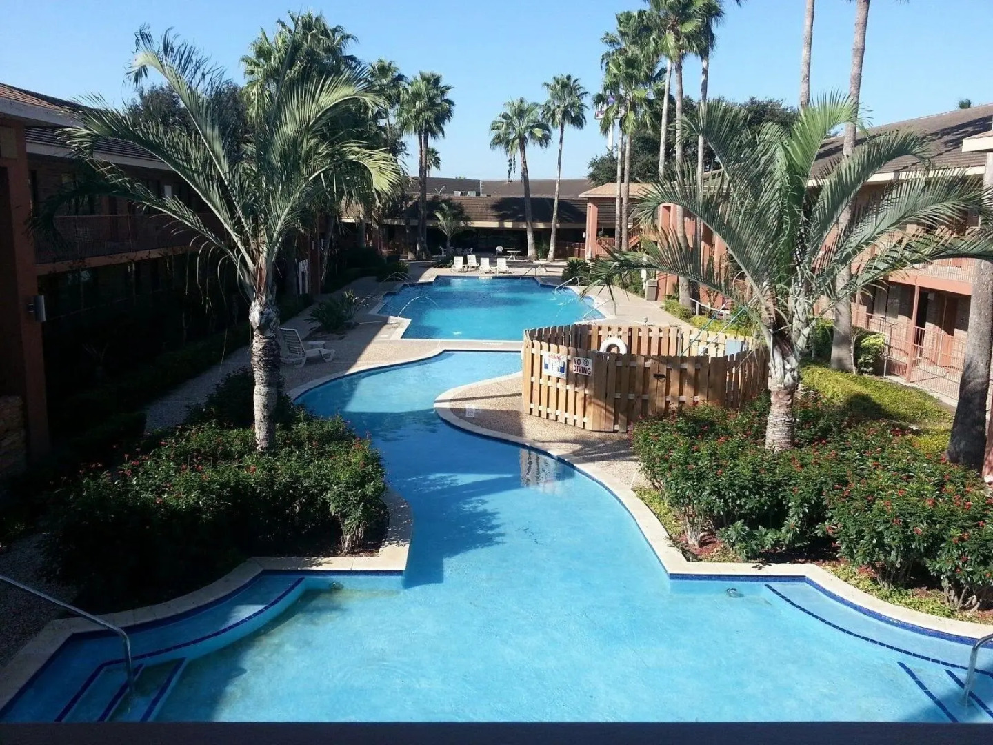 Palm Aire Hotel and Suites Weslaco