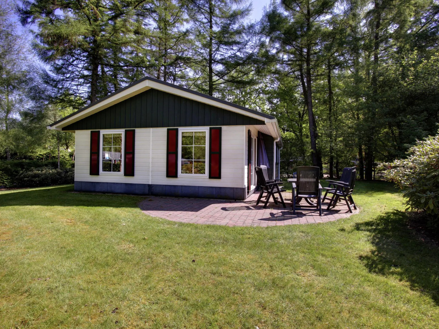 Cozy Holiday Home with Dishwasher near Zwolle