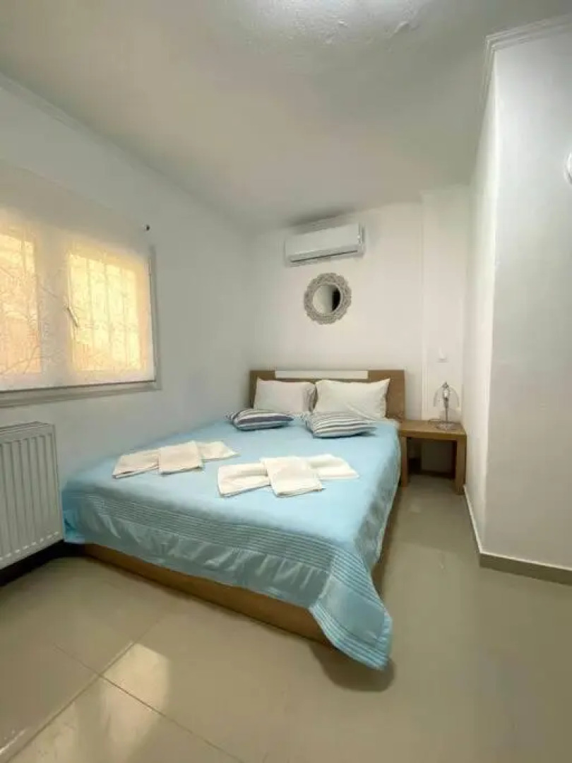 Summer Panorama ground floor studio