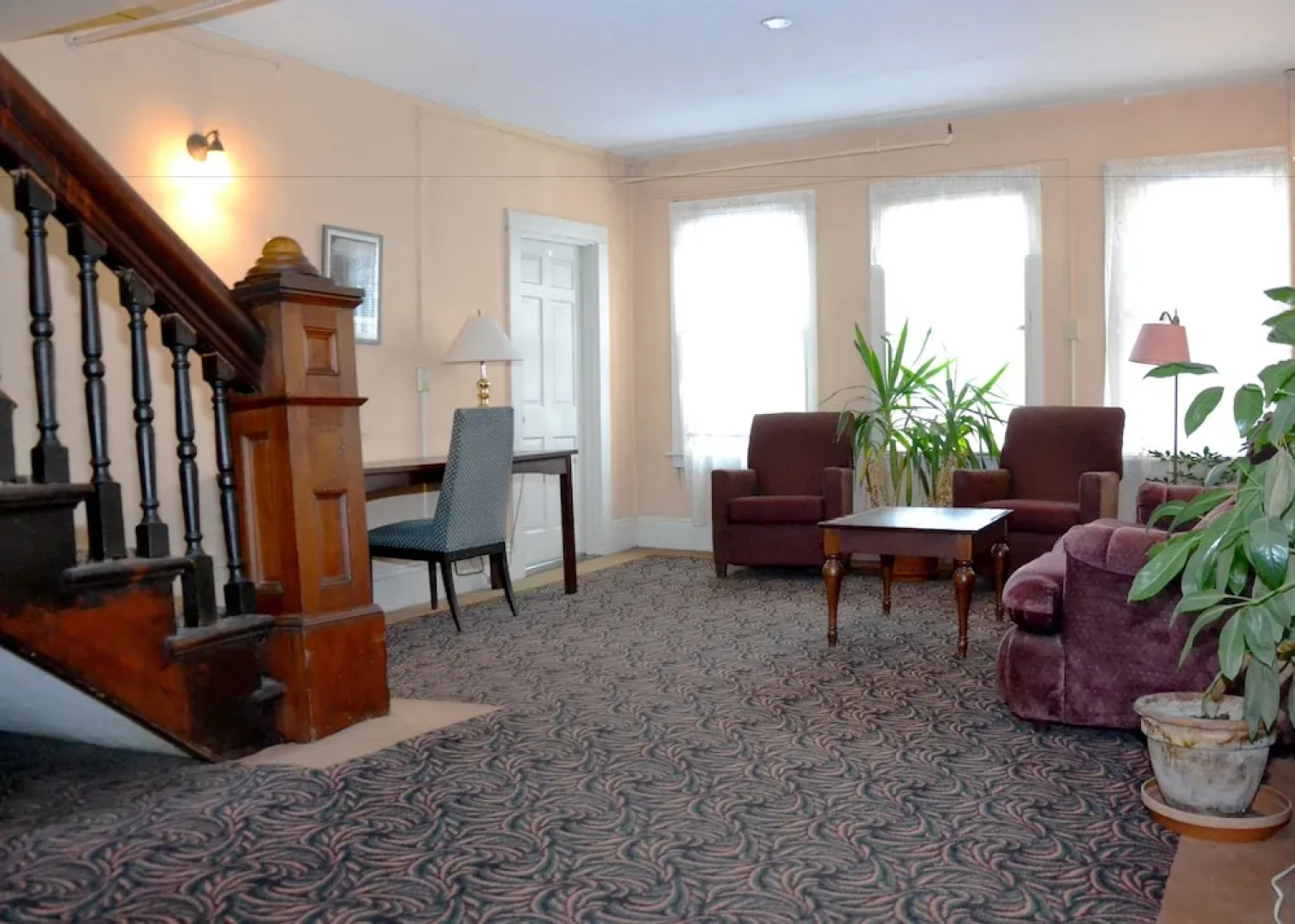 HI White River Junction The Hotel Coolidge Hostel