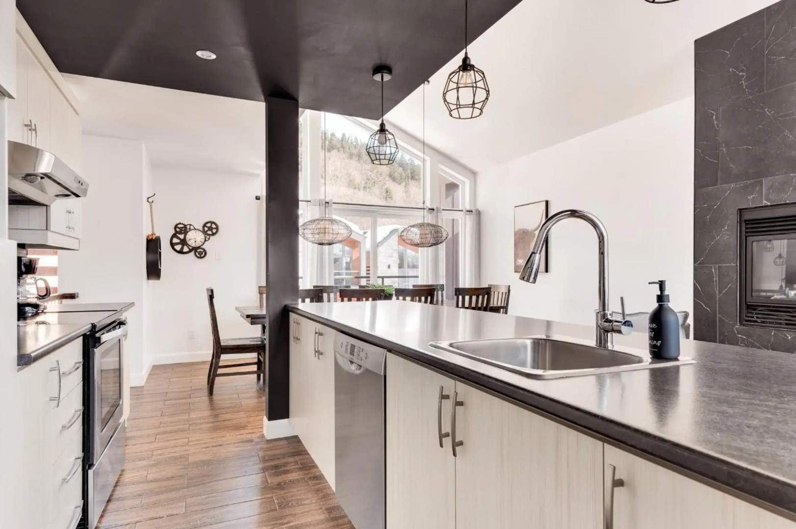 25- Chalet à Louer à Stoneham