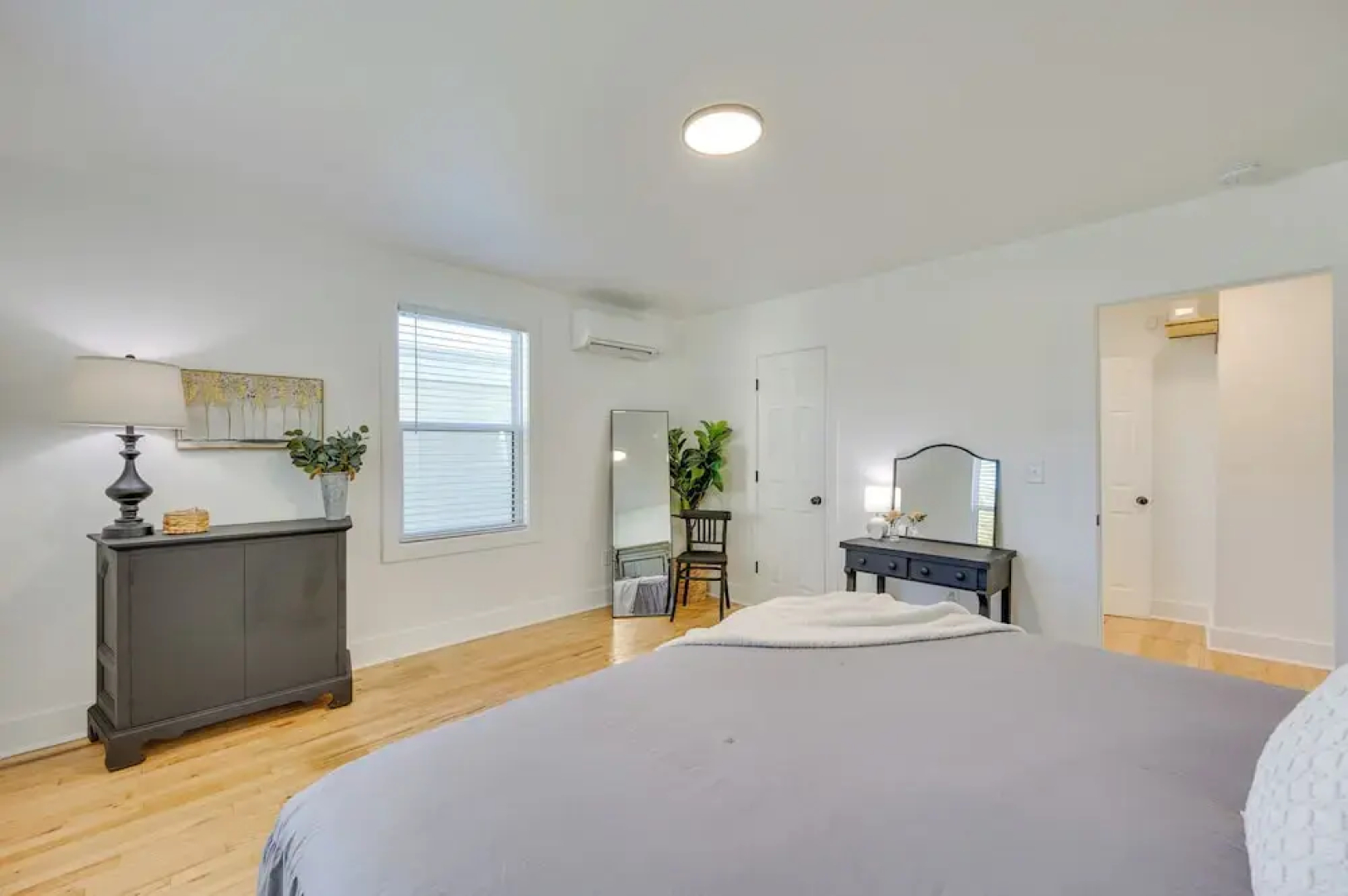 Walkable Milledgeville Cottage Near Andalusia Farm
