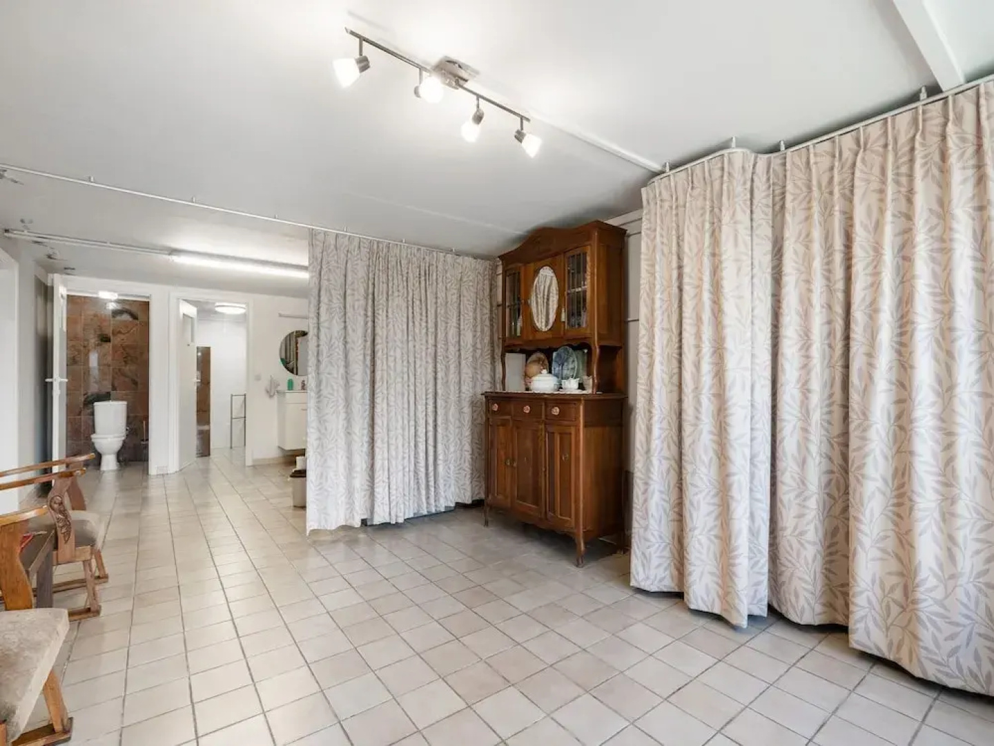 Charming Nieuwpoort Mill Retreat