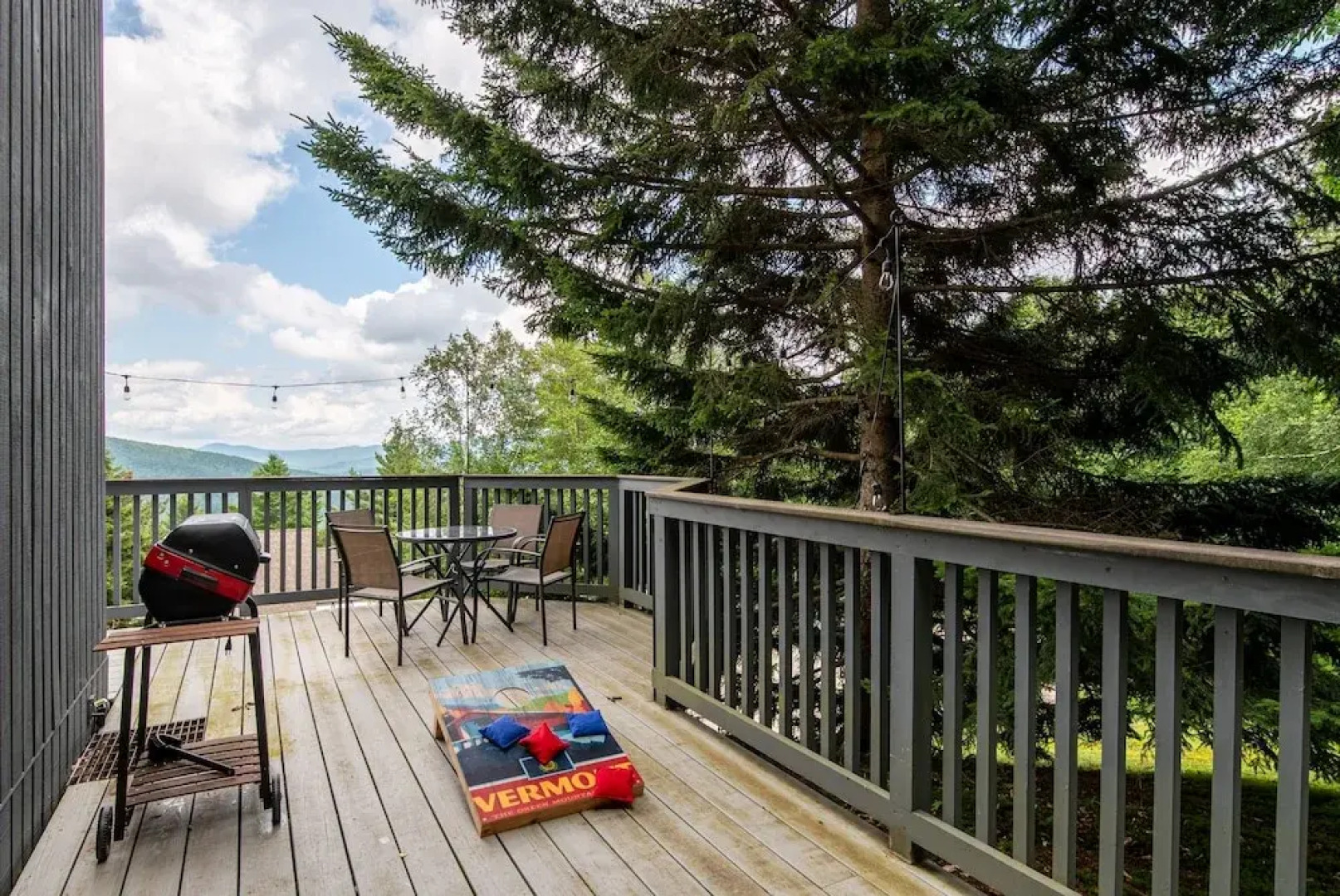 Clyde's Cabin 4 Bedroom Home