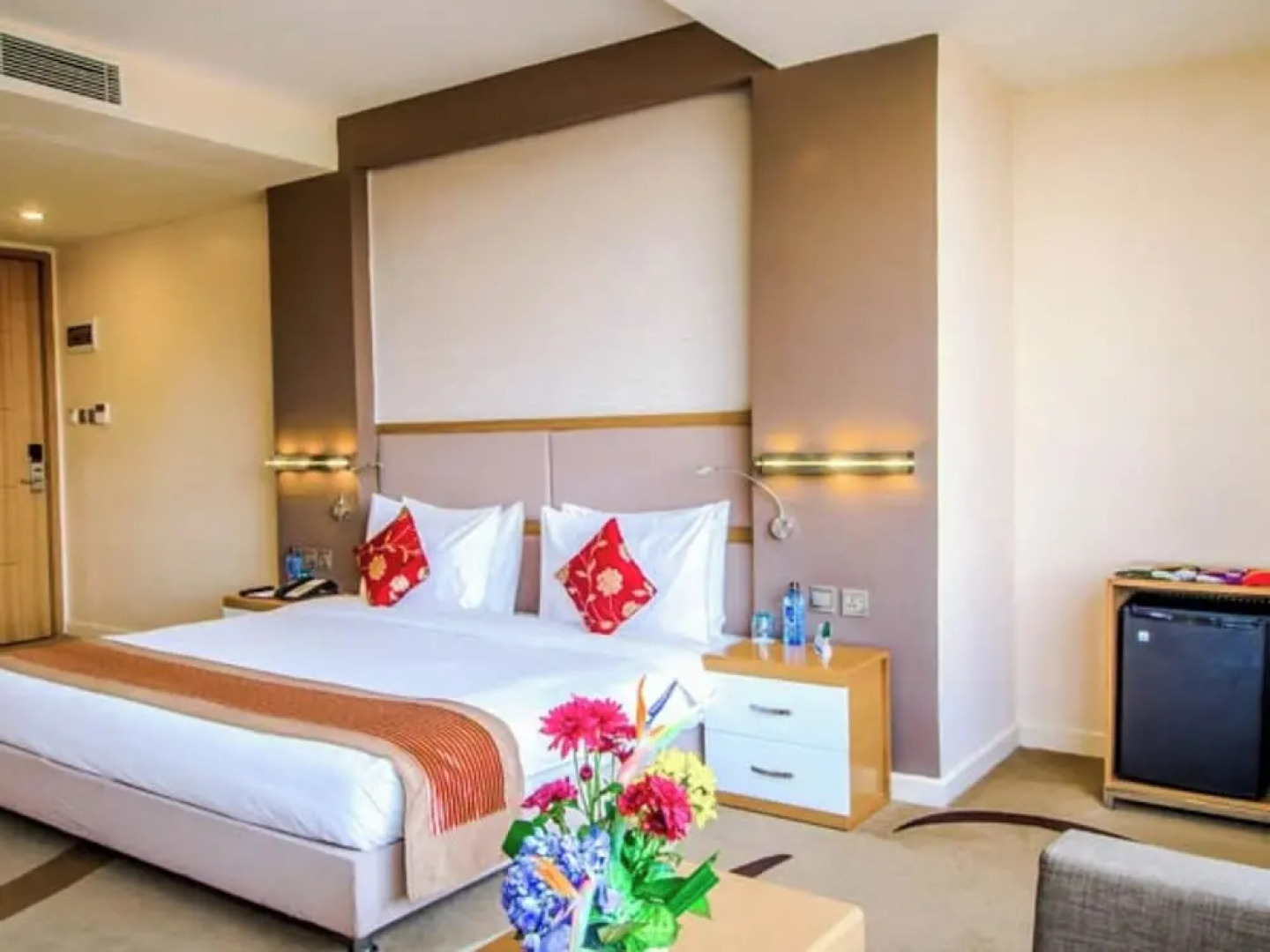 Отель Prideinn Azure Nairobi