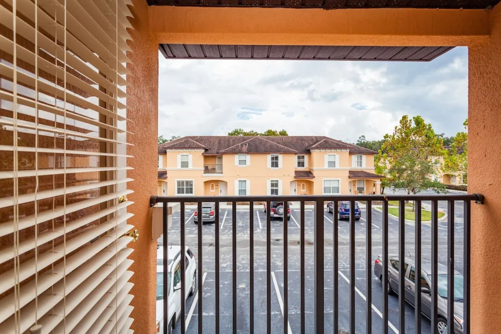 Regal Oaks-RU959 Villa	