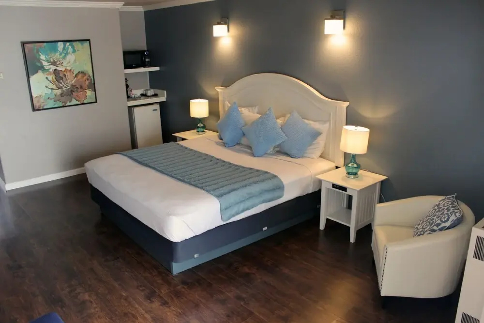 Oceanfront Inn at Shelter Cove