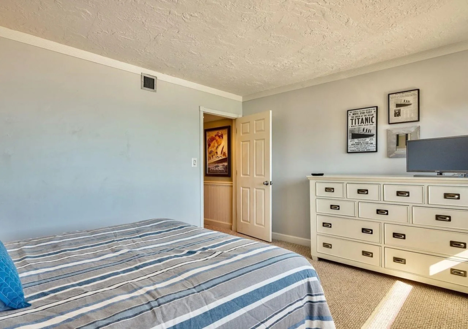 Pinnacle Port Penthouse 12 627839 by RedAwning