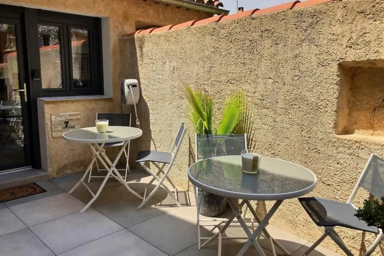 Studio tout confort, terrasse, calme Moustiers #7