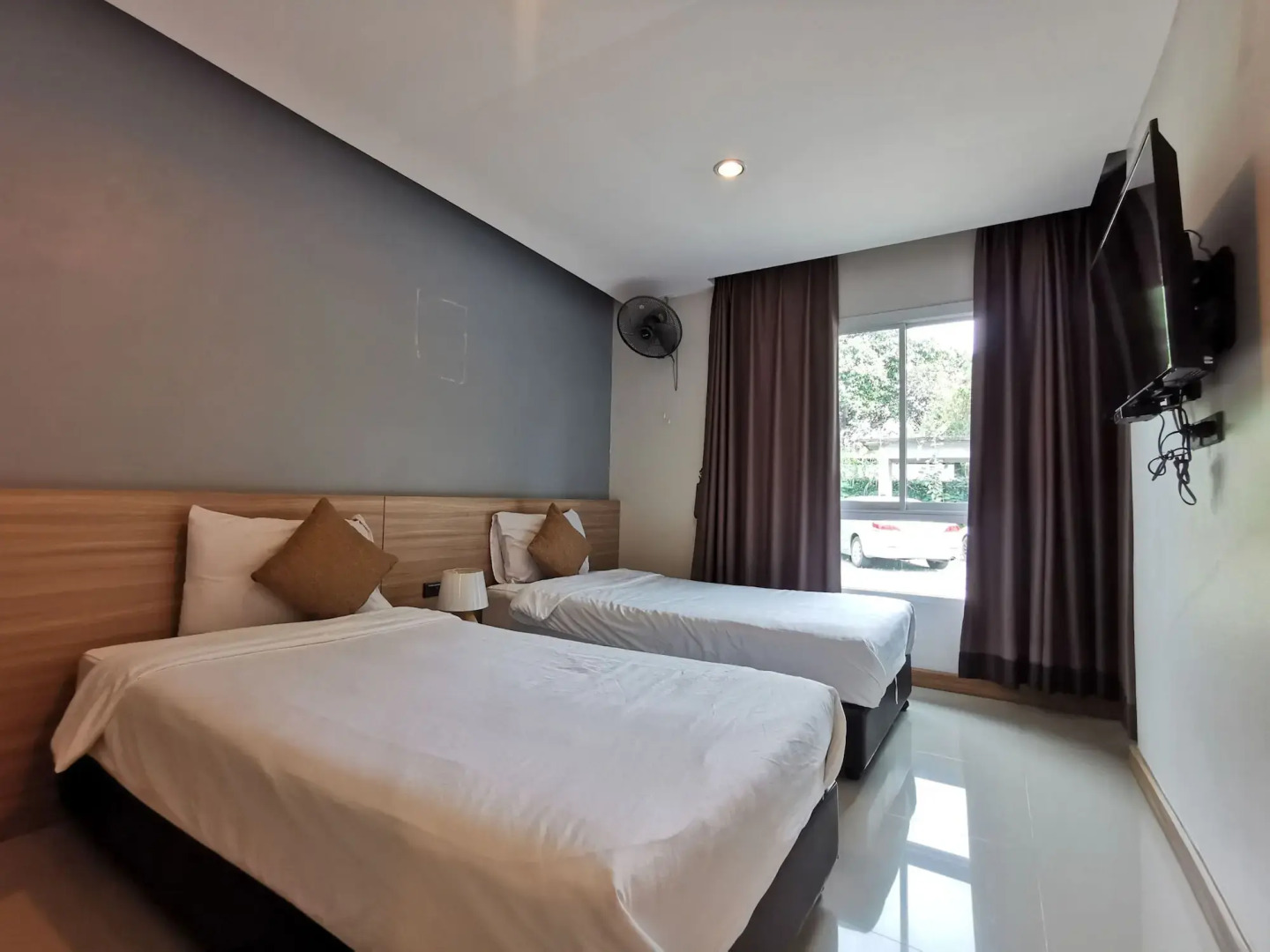 Smile Resort Sriracha