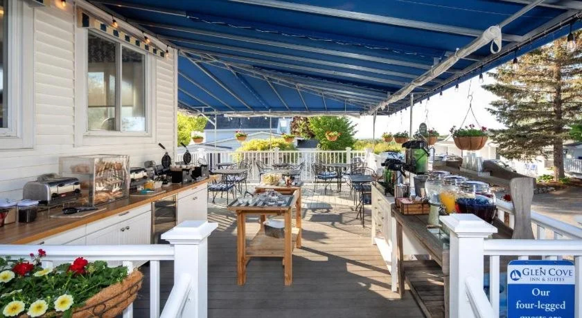 Glen Cove Inn & Suites