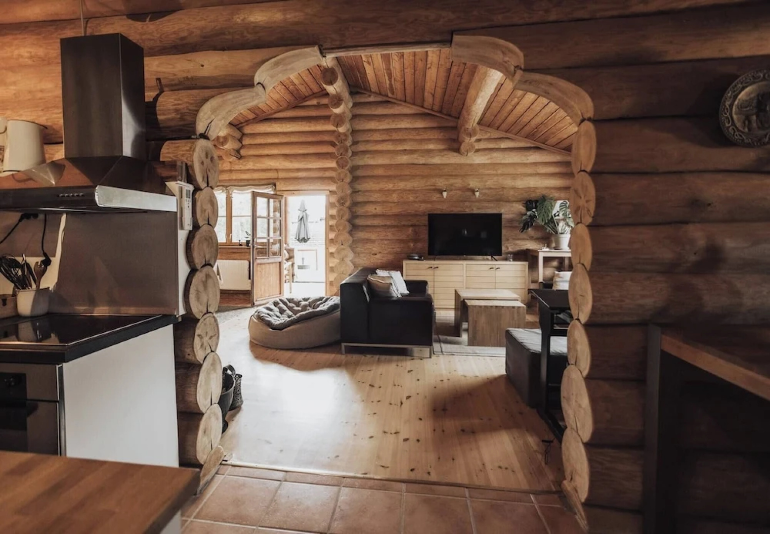 Fjordhygge, Cozy Log Retreat Near Sea & Forest - Sauna & Outdoor Living