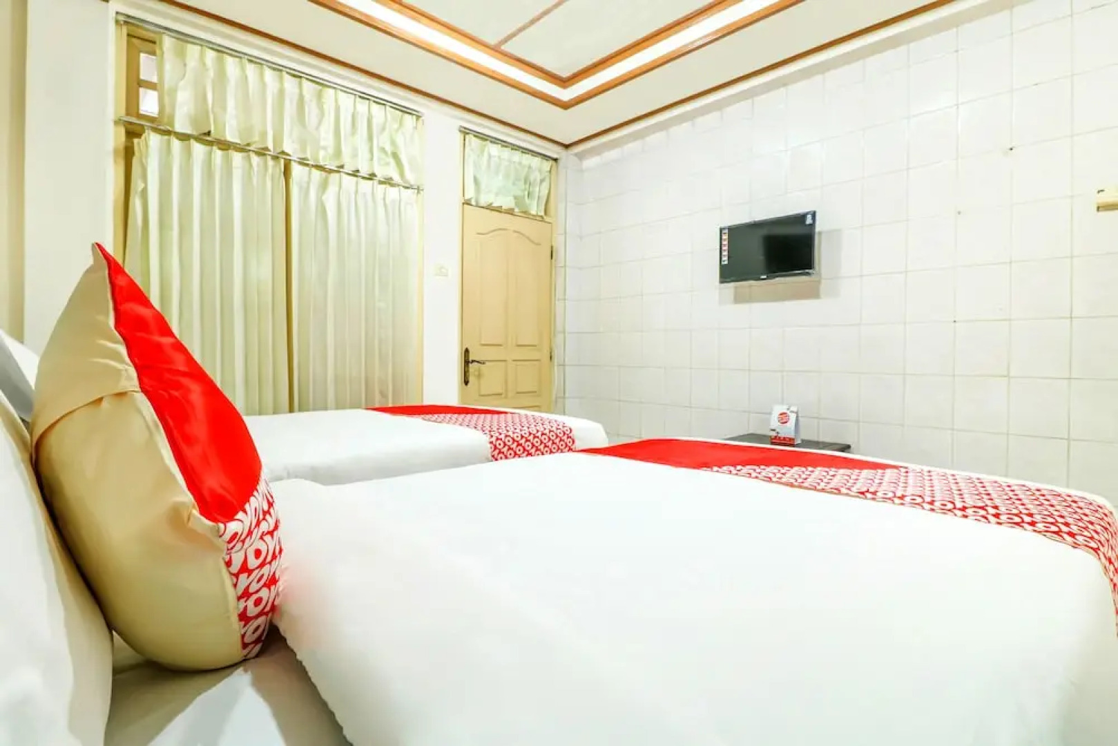 RedDoorz @ Teuku Umar