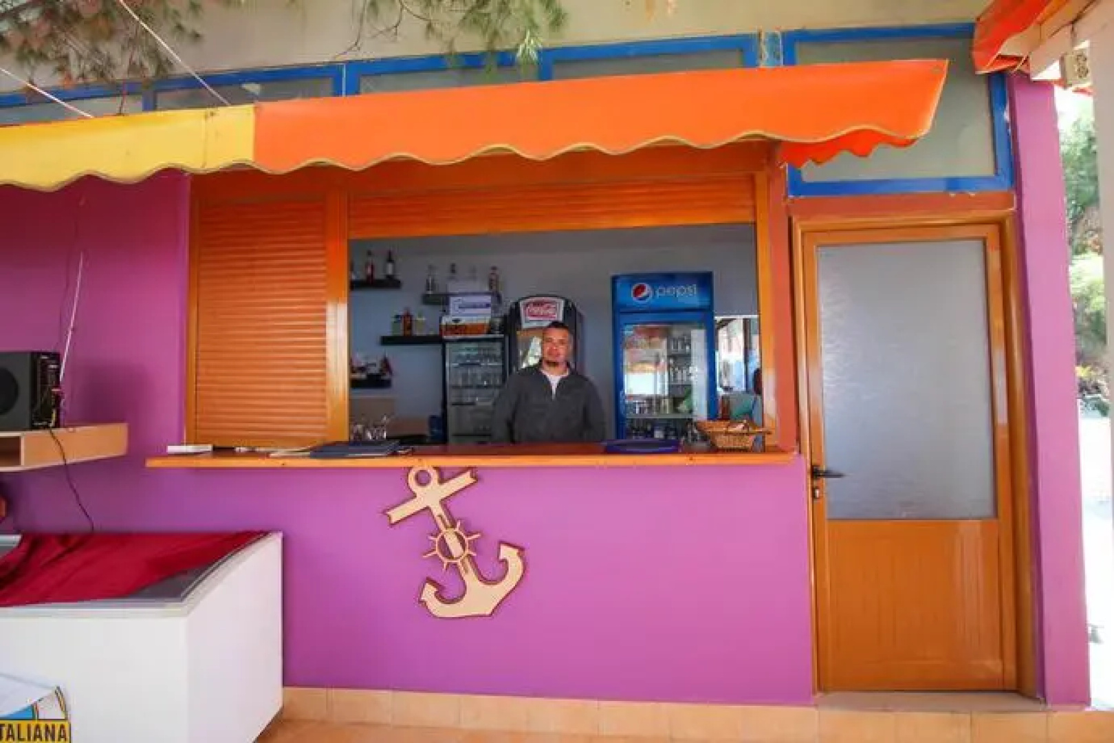 Hotel Zhironi