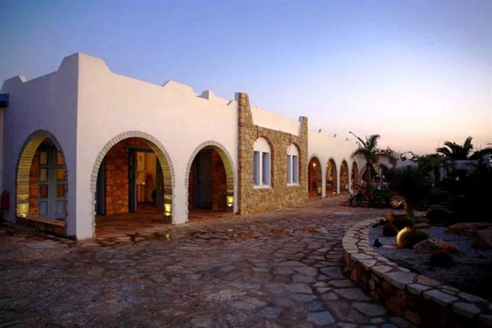 Koufonisia Hotel & Resort