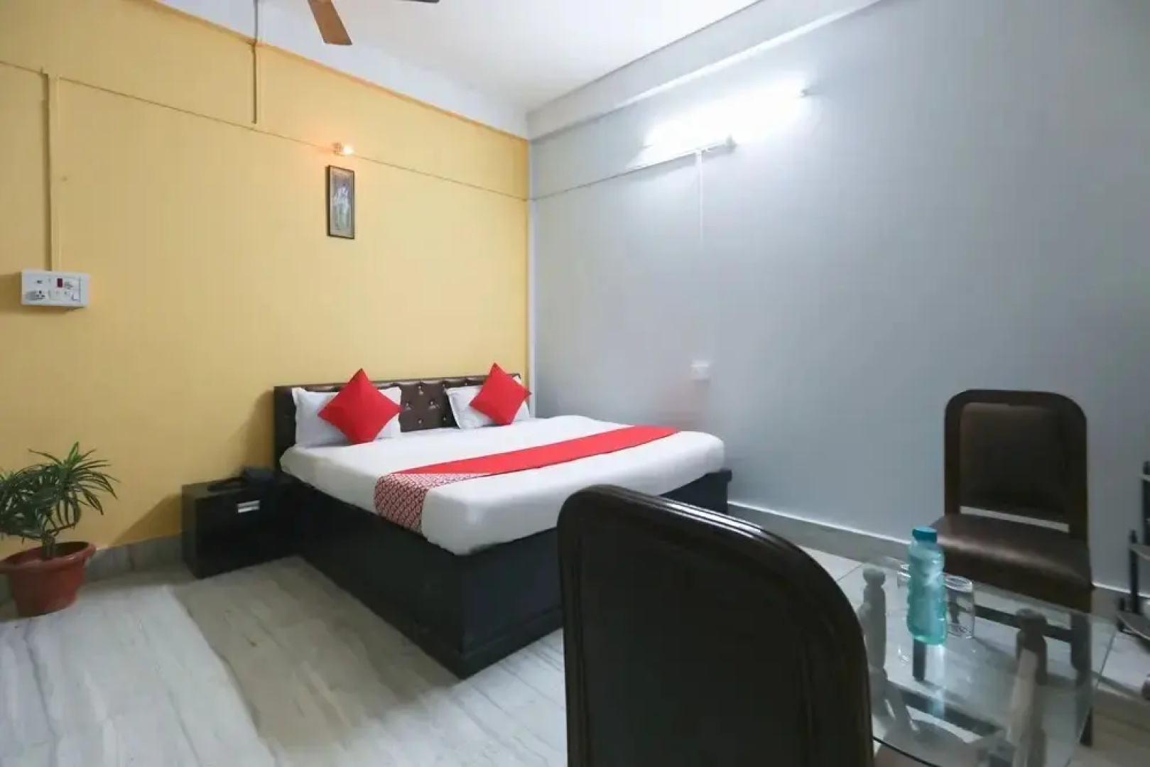 N N Residency by OYO Rooms