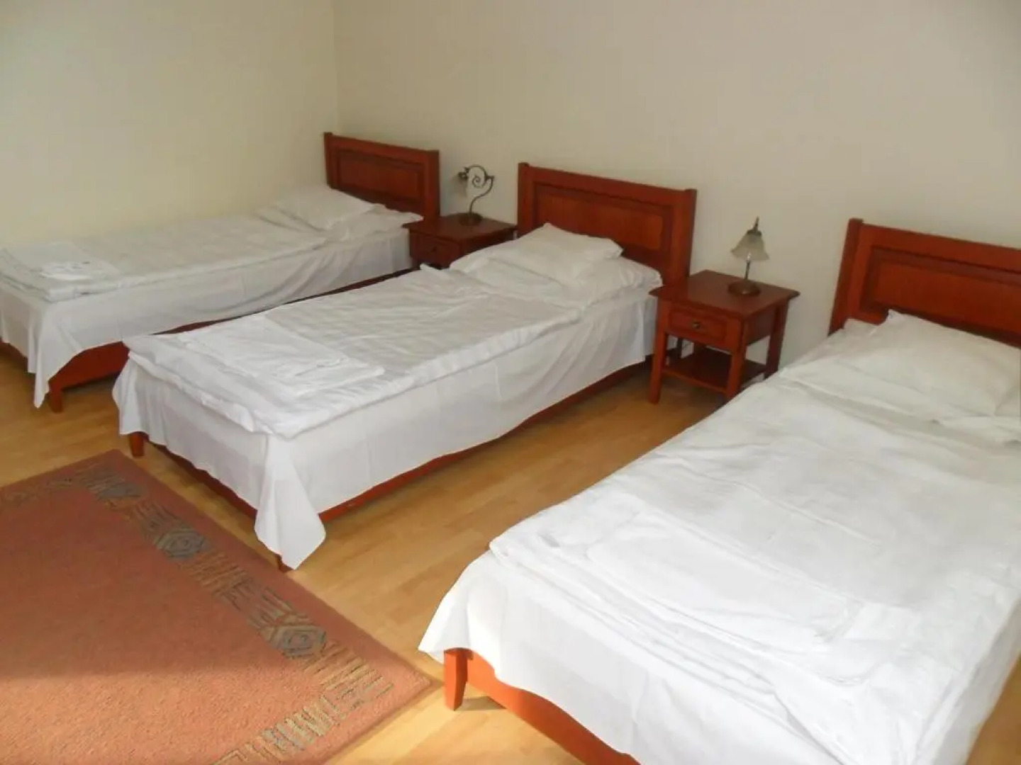 Diósgyori Castle Garden Bed and Breakfast und Restaurant