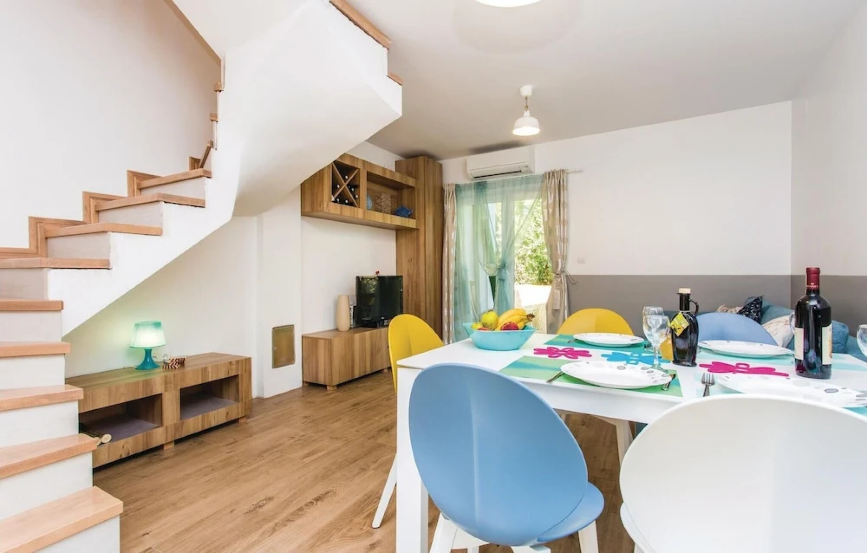 Beautiful Home in Klimno With Wifi and 2 Bedrooms